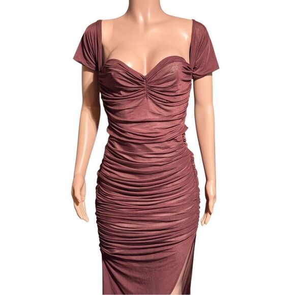 Fashion nova ruched Brooklyn bangage chocolate maxi dress M - Picture 1 of 8